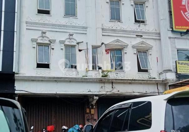 For Rent: 3-Story Connected Shop House Ready for Use