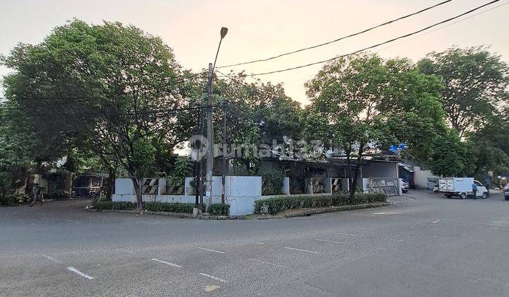 Rumah Hook Lokasi Komersil Maleo Raya Bintaro 9 Tangsel 2