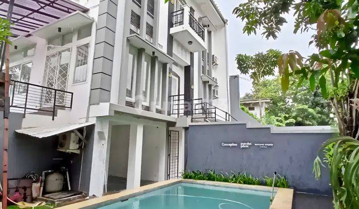 Rumah 3 Lantai Dalam Cluster Di Mampang Prapatan Jakarta Selatan 1