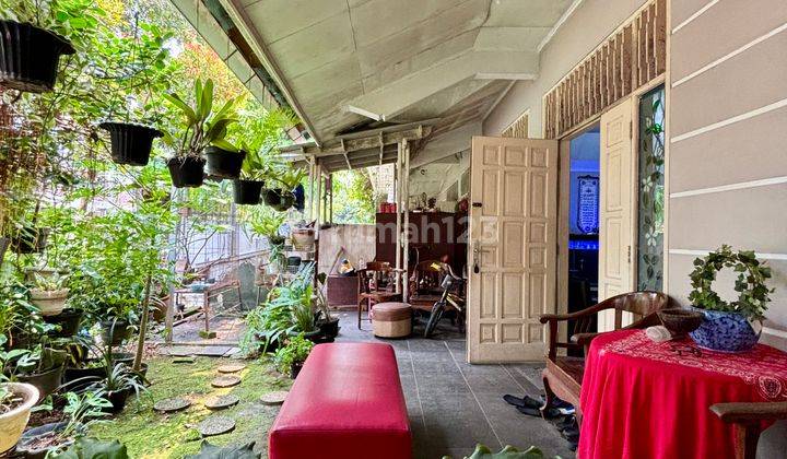 Rumah Klasik Dan Asri Taman Rempoa Bintaro 2