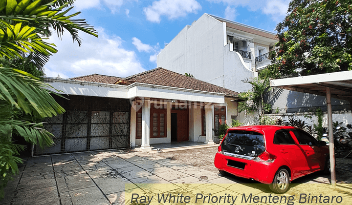 Rumah Hitung Tanah Di Kawasan Elite Pondok Indah, Jakarta Selatan 1