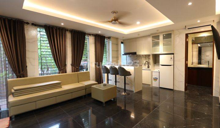 Rumah Brand New Full Funish Siap Huni di Kemang, Jakarta Selatan 1