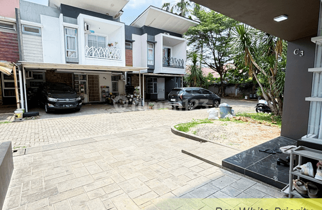 Rumah Modern Minimalis Dalam Townhouse Di Bintaro, Tangerang Selatan 2