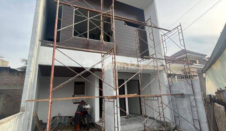 Di Jual Rumah Mewah 2 Lantai Exclusive  Unit Terbatas Di Jl. Damai 1