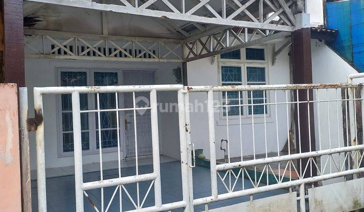 Di Jual Rumah 2 Lantai Lokasi Strategis Bebas Banjir  2