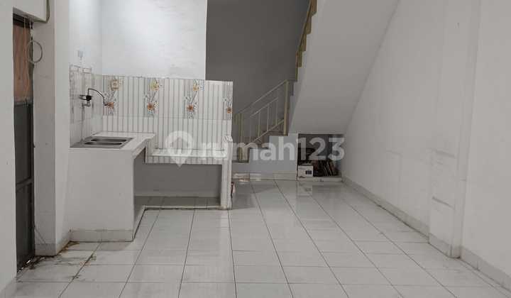 Good and Neat Minimalist House in Jembatan Lima Good and Neat Minimalist House in Jembatan Lima