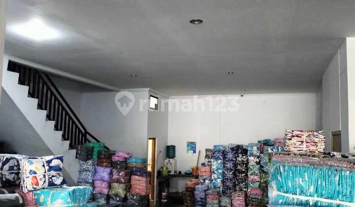 For Sale 4-Story House in Jembatan Lima with SHM (Freehold Title)