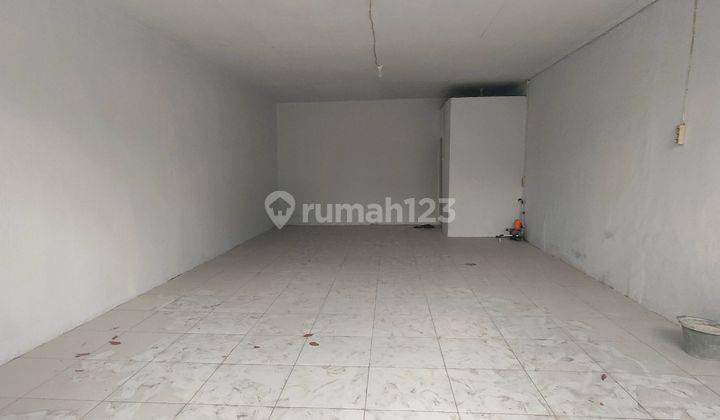 Disewakan rumah akses mobil di jembatan besi cocok untuk usaha 1