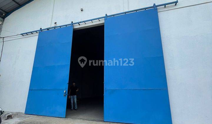 Disewakan gudang rapi dan bagus akses container 2