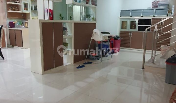 For Sale Nice 5-Story House with SHM in Jembatan Lima within the Compound