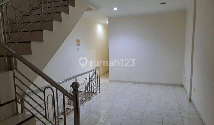 Dijual Ruko Bagus SHM lokasi favorite dalam kompleks 2