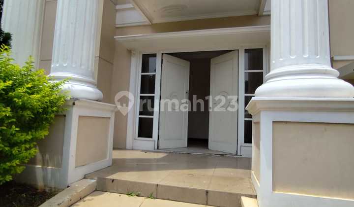 For Sale / For Rent 3-Story Luxury House in New Villa Esperanza Ngaliyan, Semarang 2