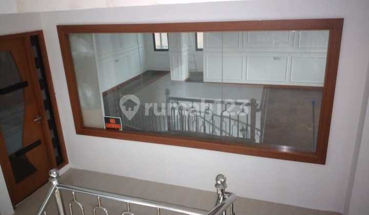 Sewa Ruko 2 Lantai di Daerah Cideng, Jakarta Pusat, N C 7