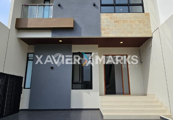 Dijual Rumah 2 Lantai di Taman Villa Meruya