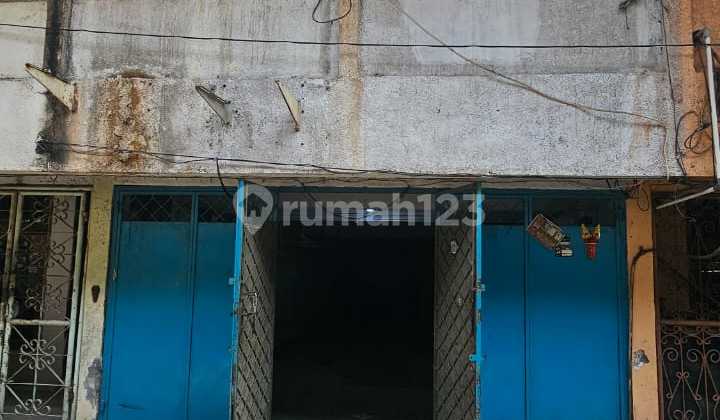 RUMAH DI JELAMBAR JAKARTA BARAT