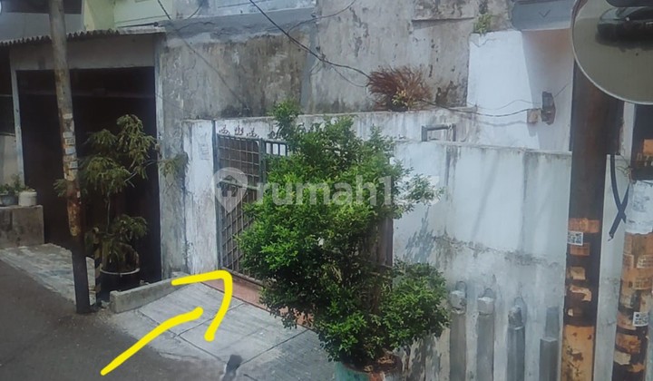 FOR SALE OLD HOUSE WITH HALF A SATAY STICK IN POLRI PLOT