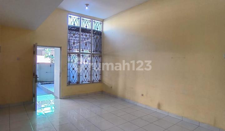 For Sale House in Talaga Bestari Tangerang 2