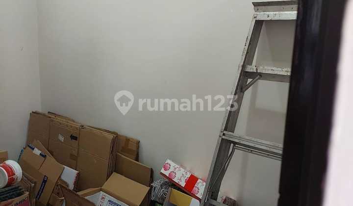 DIJUAL RUMAH 2.5 LANTAI DI GREEN LAKE CITY LOKASI STRATEGIS 2