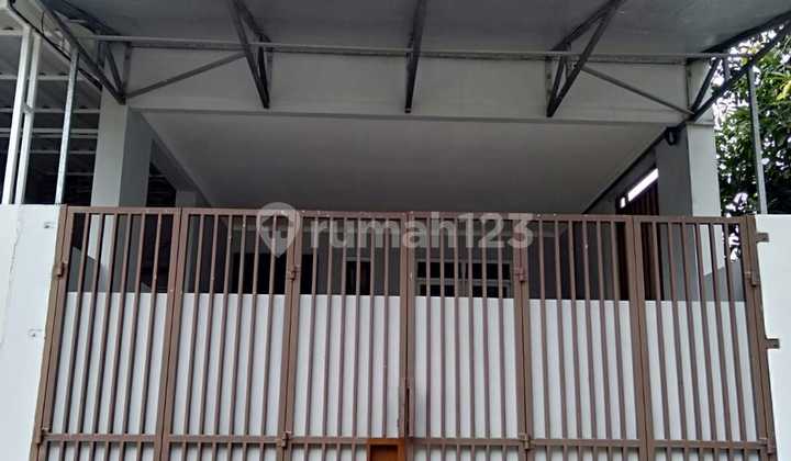 DIJUAL RUMAH 2.5 LANTAI DI KOMPLEK KFT DIJUAL RUMAH 2.5 LANTAI DI KOMPLEK KFT