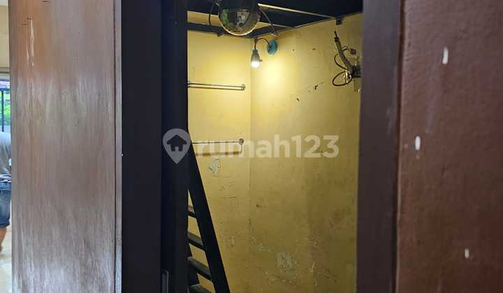 FOR SALE HOUSE IN VILLA TOMANG BARU 2