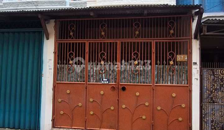 DIJUAL RUMAH 3 1/2 LANTAI DI JELAMBAR DIJUAL RUMAH 3 1/2 LANTAI DI JELAMBAR