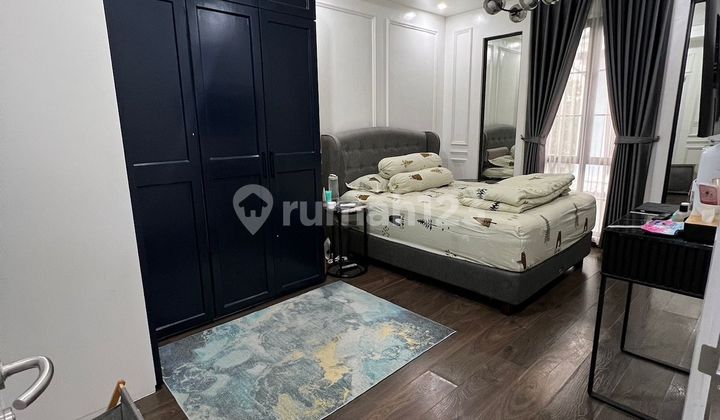 DIJUAL RUMAH 3 LANTAI FURNISHED SIAP HUNI DI CIKUPA 2