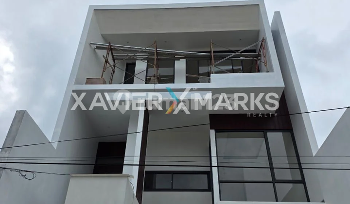 Dijual Rumah Baru Modern Minimalis 3 Lantai Full di Citra 5 Jakbar