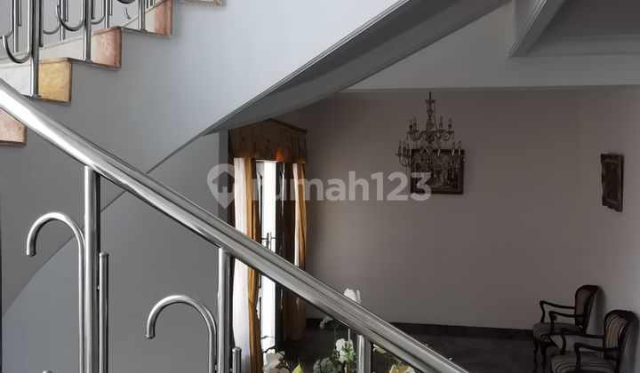 For Sale 2-Story Luxury House Fully Furnished in Modernland Tangerang 2