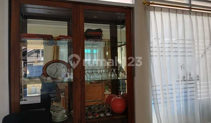 QUICK SALE 2-STORY MAIN HOUSE AND BOARDING HOUSE 2