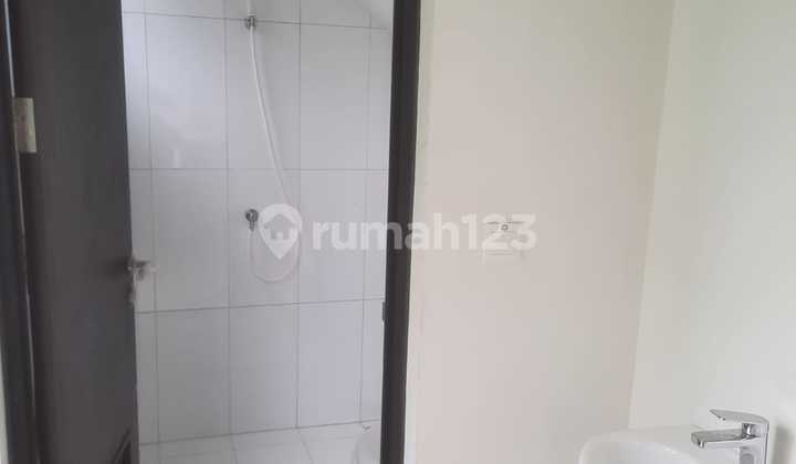 DIJUAL RUMAH 2 LANTAI DI CITRA GARDEN PURI