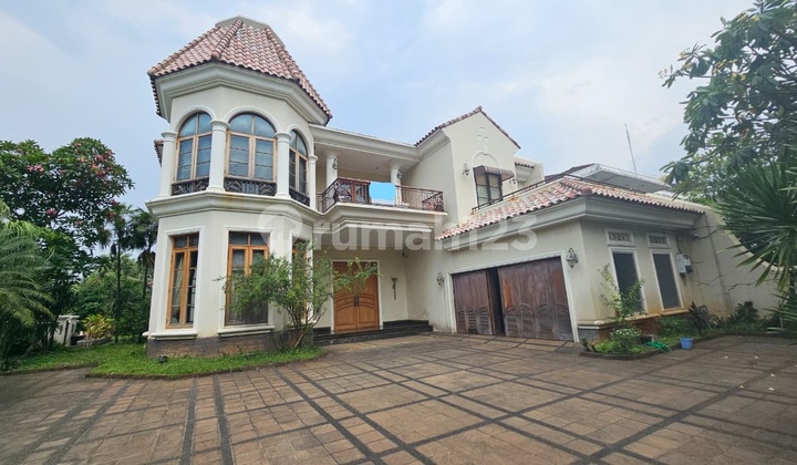 DIJUAL RUMAH MEGAH 3 LANTAI DI KEDOYA