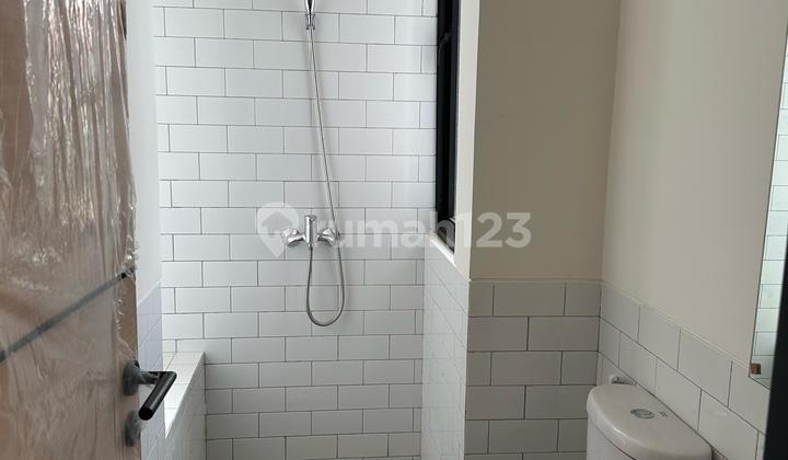 FOR SALE 2-STOREY HOOK TYPE HOUSE IN TANGERANG 2