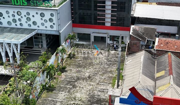 Gedung, Ruang Usaha, Bangunan Komersial di Nol Jalan Letjen S. Parman, Blimbing, Malang Kota Gedung, Ruang Usaha, Bangunan Komersial di Nol Jalan Letjen S. Parman, Blimbing, Malang Kota