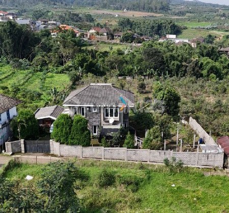 Rumah Villa Dengan Lahan, Tanah Luas di Selecta, Bumiaji, Batu Malang 1