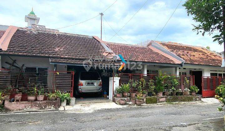  Rumah Siap Huni Dan Terawat, di Jl. Bantaran Indah, Lowokwaru Malang 1