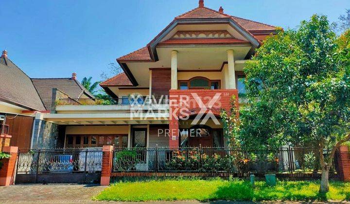  Rumah Mewah 2 Lantai Kualitas Terbaik di Taman Golf Utama Araya, Blimbing Malang 1