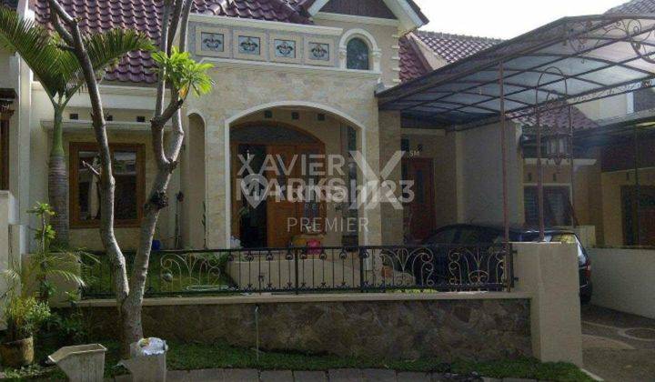 Dijual Rumah Asri Terawat Model Semi Mediteran di Villa Puncak Tidar, Malang