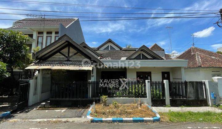 Rumah Tengah Kota di Jl. Sungai Sungai, Purwantoro, Blimbing Malang  1