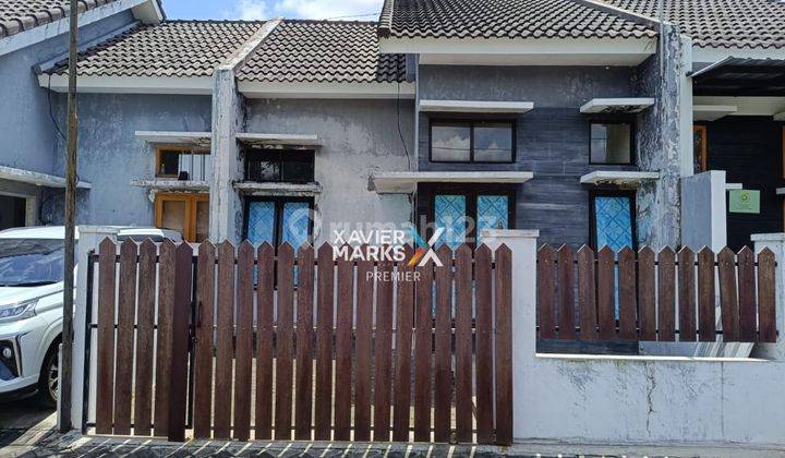  Rumah Lama Minimalis di Buring, Cemorokandang Malang 1