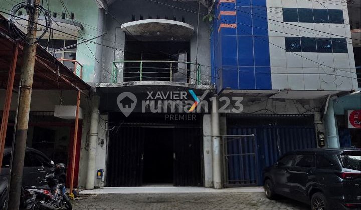 Ruko di Poros Jalan Raya Gadang, Kolonel Sugiono Malang