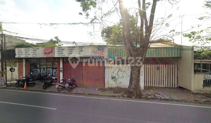 Rumah Usaha, Rumah di Poros Jalan KH Mansyur, Bendan, Kota Pekalongan Jawa Tengah Rumah Usaha, Rumah di Poros Jalan KH Mansyur, Bendan, Kota Pekalongan Jawa Tengah