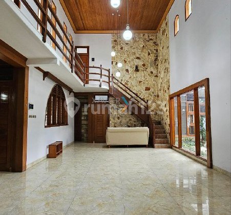 Ready-to-Occupy House on Candi Street - Suhat, Lowokwaru, Malang Ready-to-Occupy House on Candi Street - Suhat, Lowokwaru, Malang