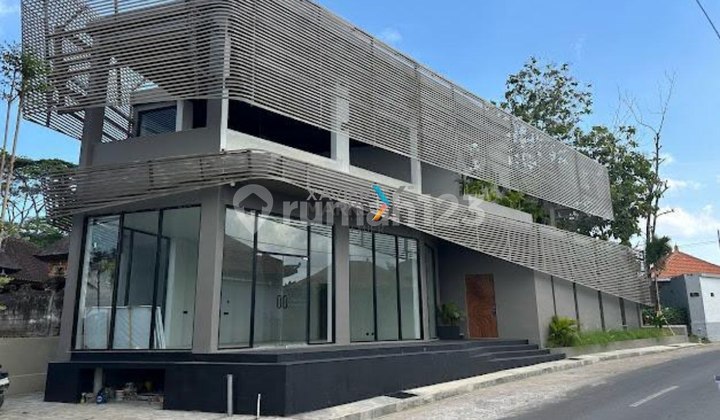 Commercial Building, Business House, Shop House on Jalan Pantai Nyanyi Axis, Br. Beraban, Tabanan, Bali 2
