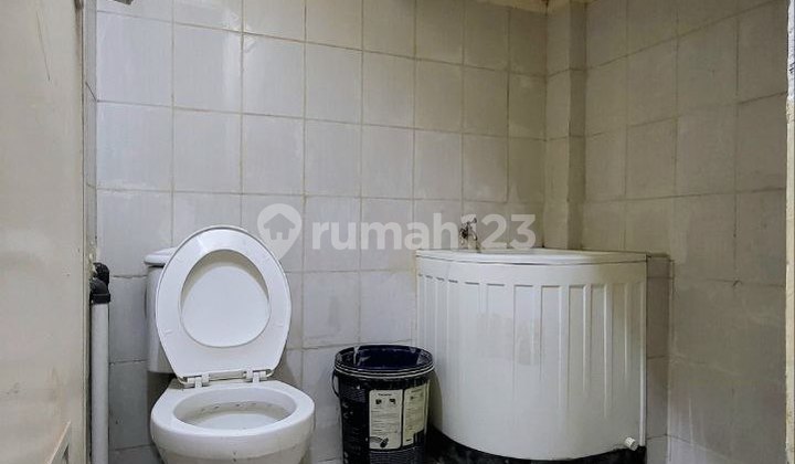 3-Storey Shophouse at Affordable Price on Jalan Raya Sulfat, Blimbing, Malang