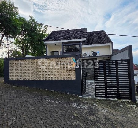 Rumah Villa Full Furnished di Jalan Imam Bonjol, Oro Oro Ombo, Batu Kota Rumah Villa Full Furnished di Jalan Imam Bonjol, Oro Oro Ombo, Batu Kota