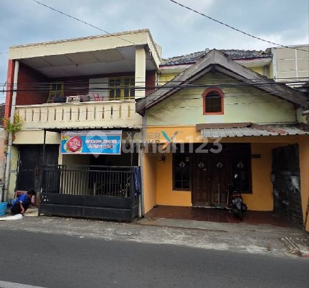 Rumah di Poros Jalan Kapiworo, Sawojajar Malang
