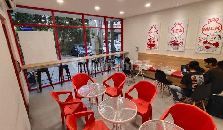 Active Exclusive Boarding House and Momoyo Cafe Business in the Siwalankerto Desert Area, Surabaya 2