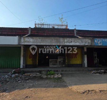 Toko, Ruang Usaha dan Gudang Hitung Tanah di Pasar Baru, Pandaan Pasuruan