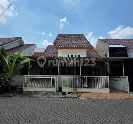House in Pandanwangi, Simpang LA Sucipto Street, Blimbing, Malang House in Pandanwangi, Simpang LA Sucipto Street, Blimbing, Malang