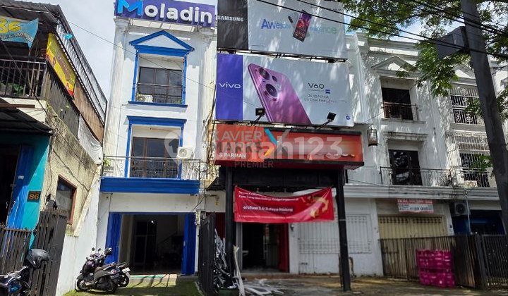 Shop House on Letjen S. Parman Road Axis, Blimbing, Malang Shop House on Letjen S. Parman Road Axis, Blimbing, Malang